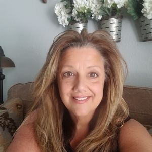 Meet your Posher, Dee